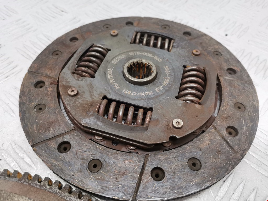 Маховик (демпфер сцепления) FORD KA 1996-2008