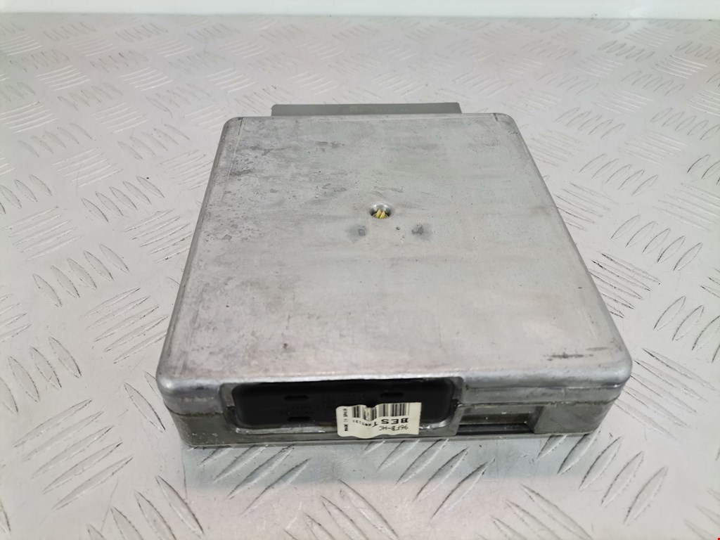 Блок управления двигателя (ЭБУ) FORD Fiesta 1995-2001