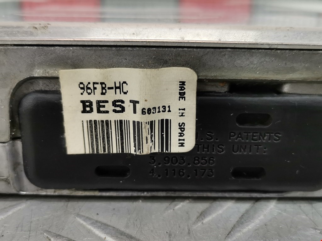 Блок управления двигателя (ЭБУ) FORD Fiesta 1995-2001