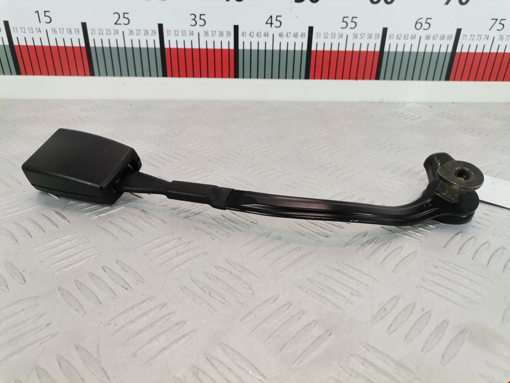 Замок ремня безопасности (преднатяжитель ремня безопасности) Volkswagen Passat 5 (1996-2000)