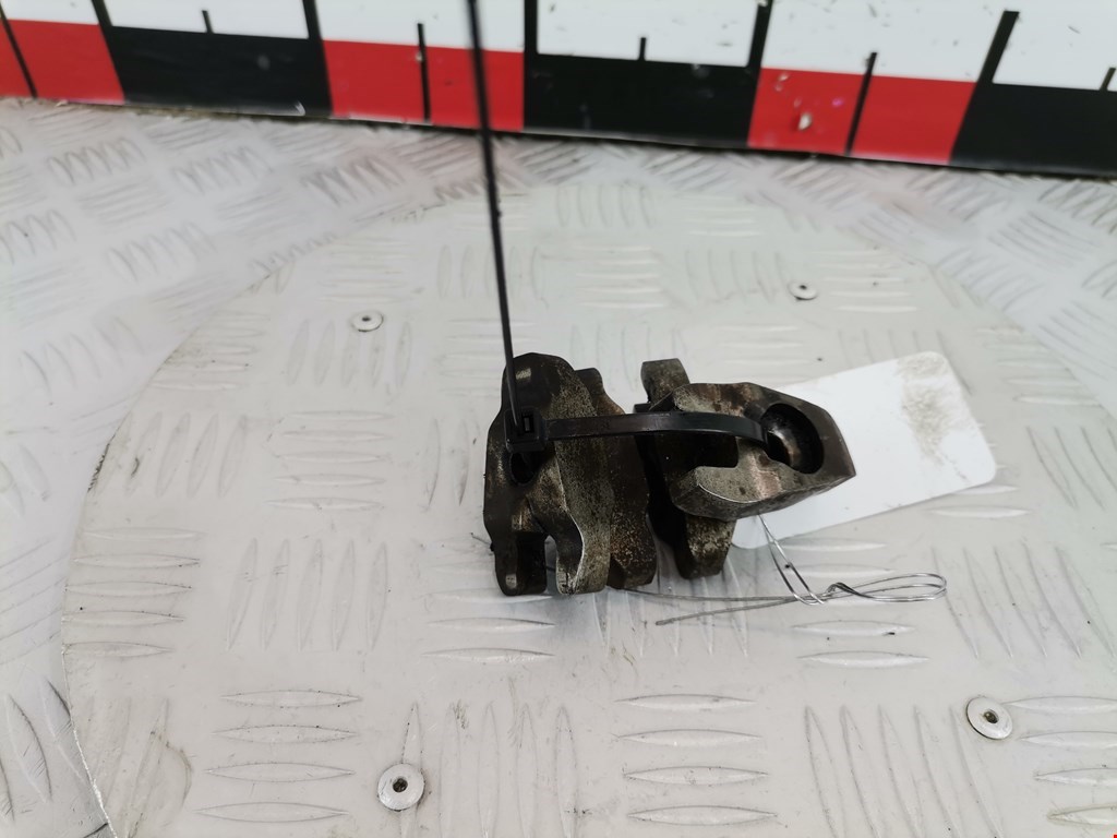 Кронштейн форсунки FORD Fusion 2002-2012