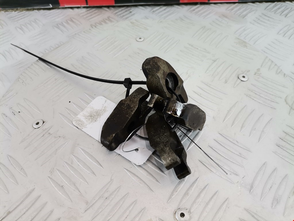 Кронштейн форсунки FORD Fusion 2002-2012