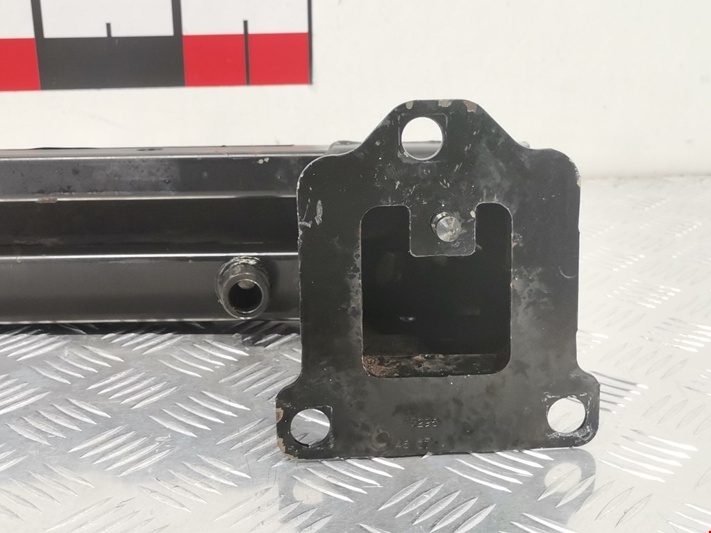 Усилитель переднего бампера (передний) PEUGEOT 207 2006-2015