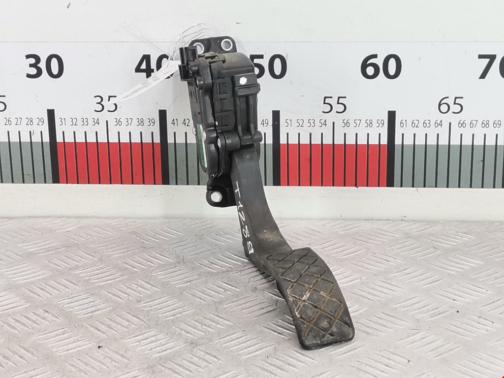 Педаль газа VOLKSWAGEN Polo IV 2001-2009