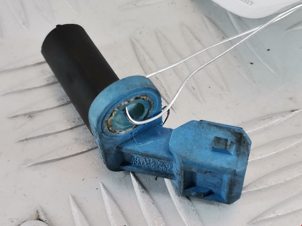 Датчик положения коленвала FORD Fiesta 2001-2008