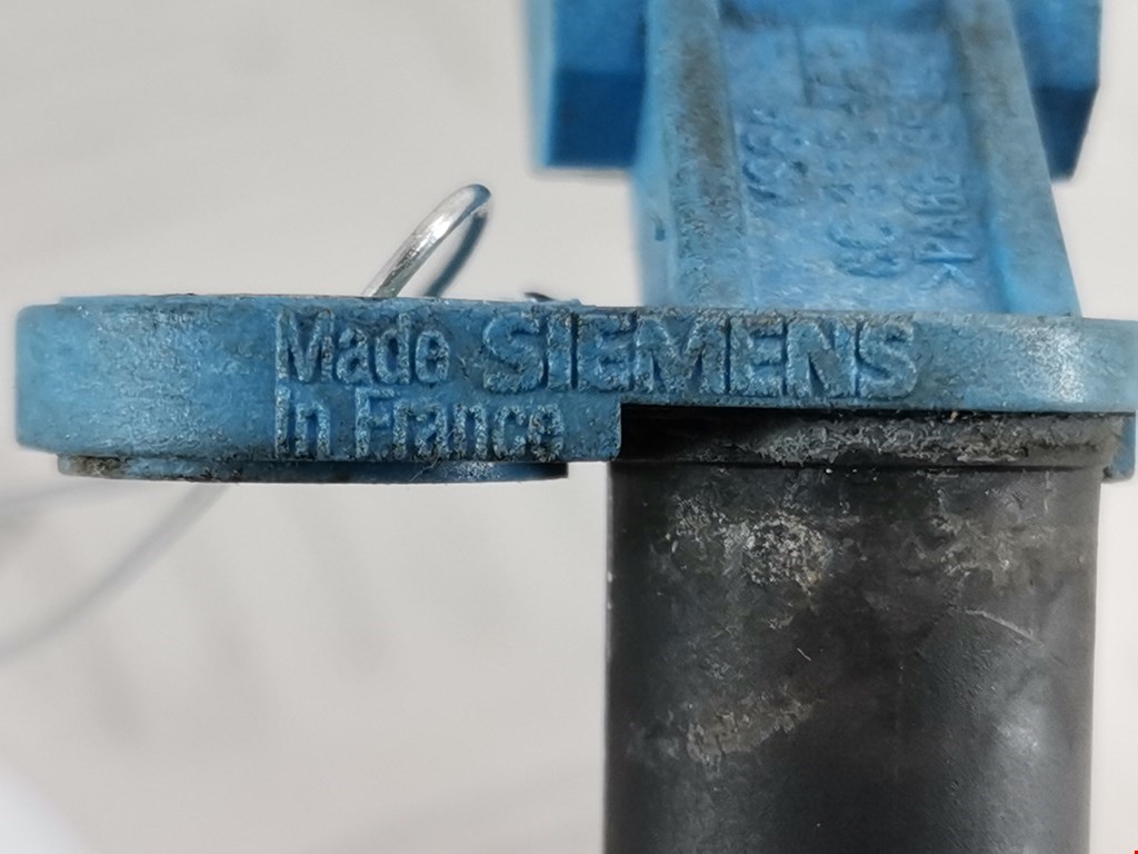 Датчик положения коленвала FORD Fiesta 2001-2008