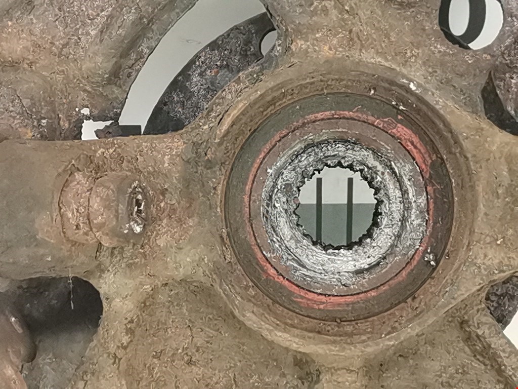 Ступица передняя левая VOLKSWAGEN Lupo 1999-2005