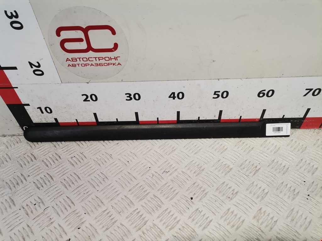 Накладка (молдинг) двери задней правой Ford Fusion (2002-2012)