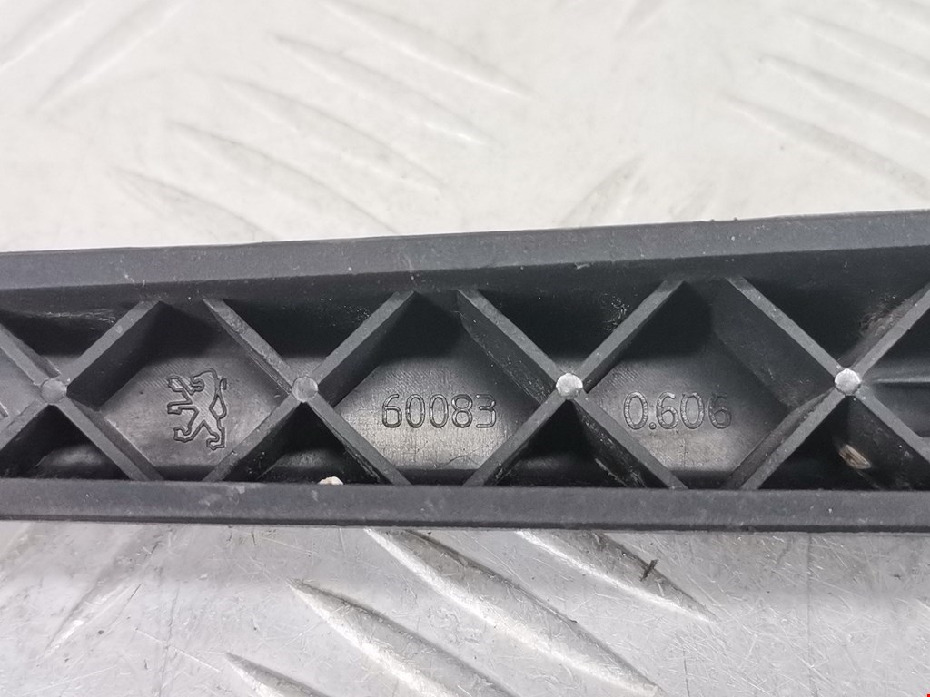 Поводок дворника задний (заднего) PEUGEOT 207 2006-2015