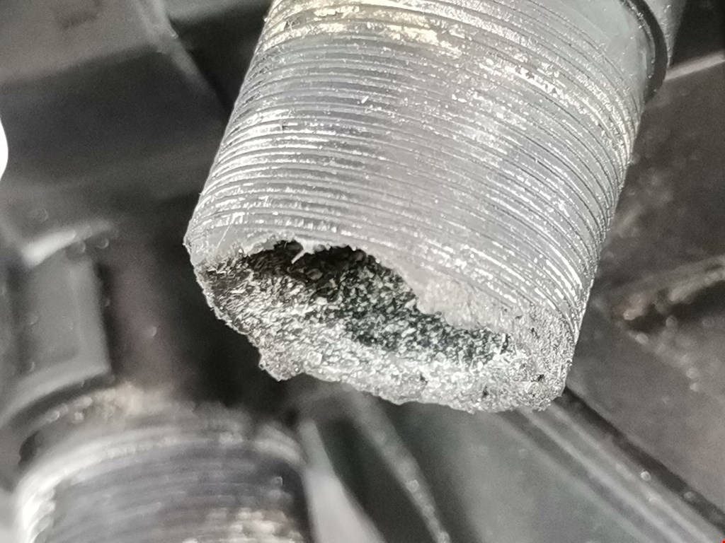 Корпус термостата PEUGEOT 207 2006-2015