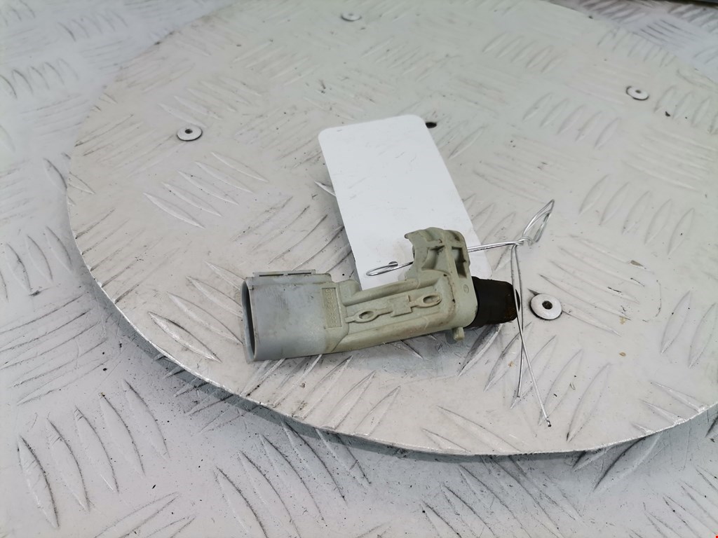 Датчик положения коленвала SEAT Ibiza 2008-2017