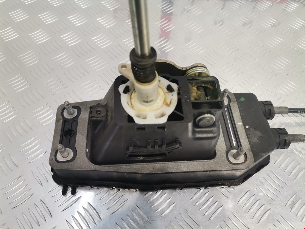 Кулиса (селектор) АКПП/МКПП в салоне VOLKSWAGEN Fox 2005-2011