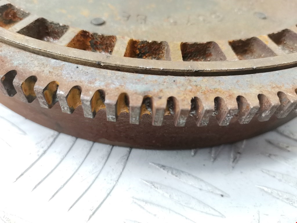 Маховик (демпфер сцепления) FORD Fiesta 1995-2001