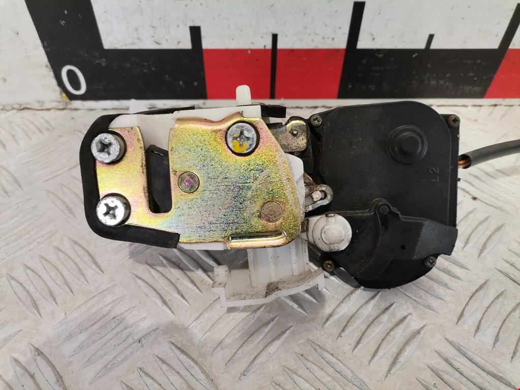 Замок двери задней левой Honda Civic 6 (1995-2002)