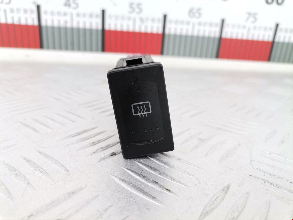 Кнопка подогрева (обогрева) заднего стекла Volkswagen Passat 5 (1996-2000)