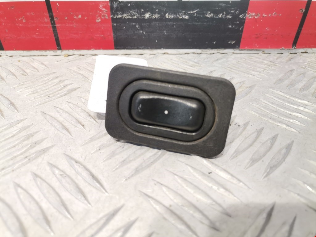 Кнопка стеклоподъемника OPEL Combo C 2001-2011