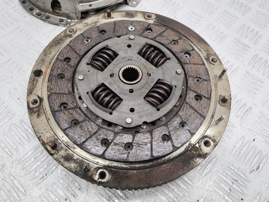 Маховик (демпфер сцепления) VOLKSWAGEN Lupo 1999-2005