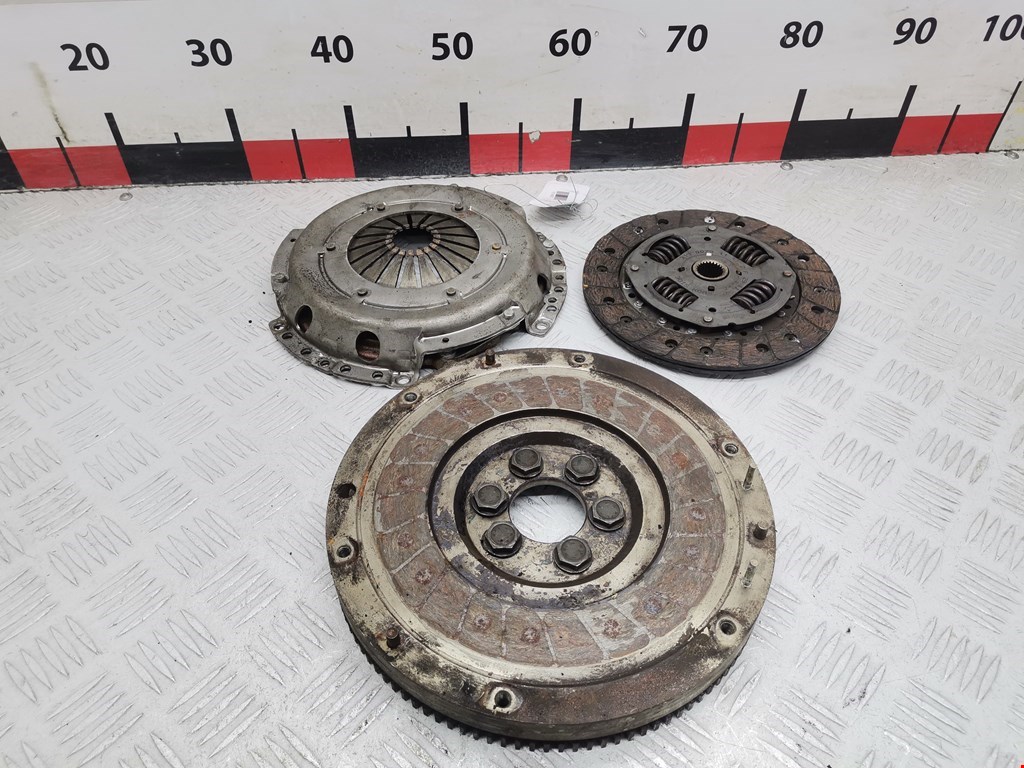 Маховик (демпфер сцепления) VOLKSWAGEN Lupo 1999-2005