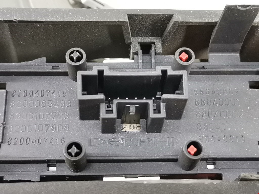 Кнопка аварийной сигнализации (аварийки) RENAULT Scenic II 2003-2010