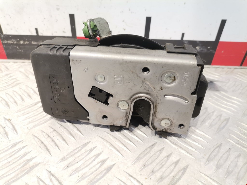 Замок двери передней правой OPEL Combo C 2001-2011