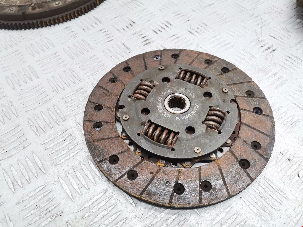 Маховик (демпфер сцепления) PEUGEOT Expert I 1995-2007
