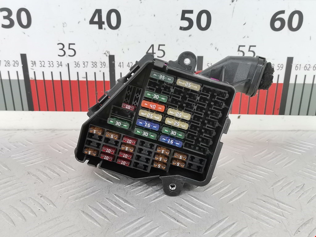 Датчик уровня в бачок омывателя AUDI A6 C6 2004-2010