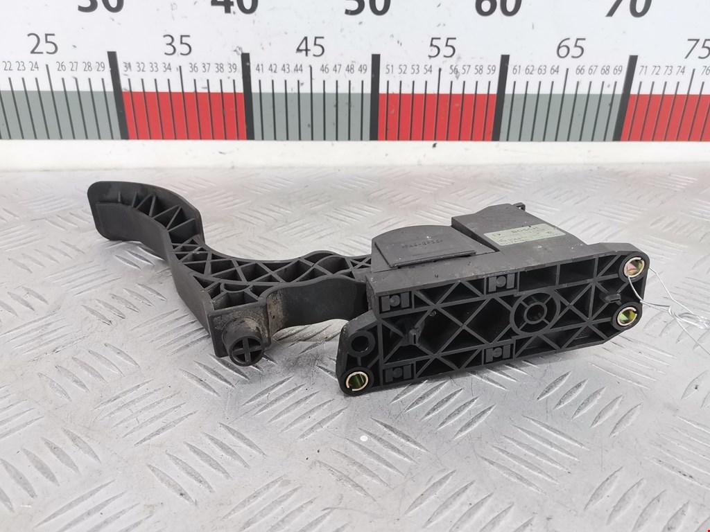 Педаль газа VOLKSWAGEN Polo IV 2001-2009