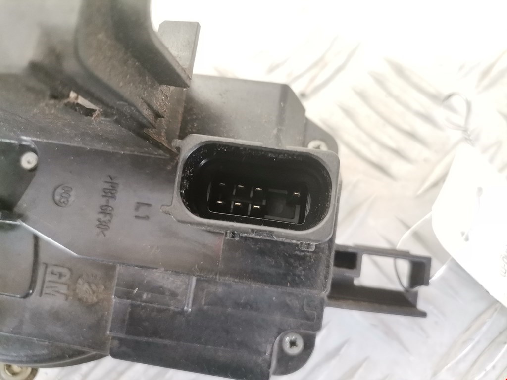 Замок двери передней левой OPEL Signum 2003-2008