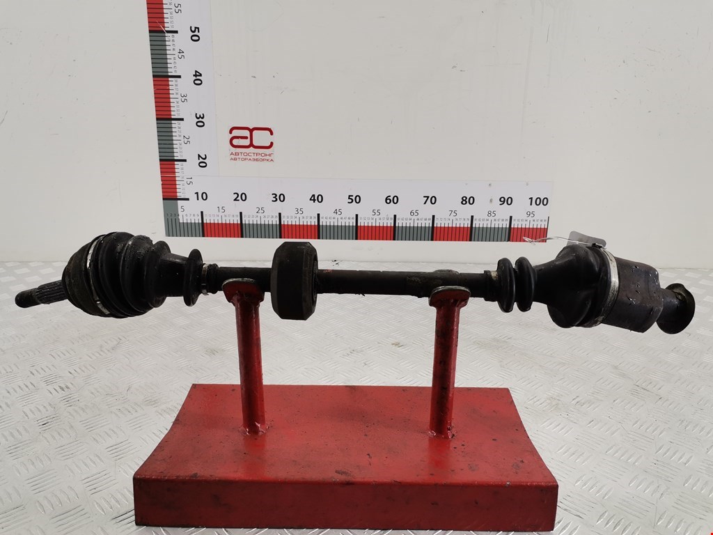 Полуось (привод, приводной вал) передняя правая RENAULT Kangoo 1997-2008