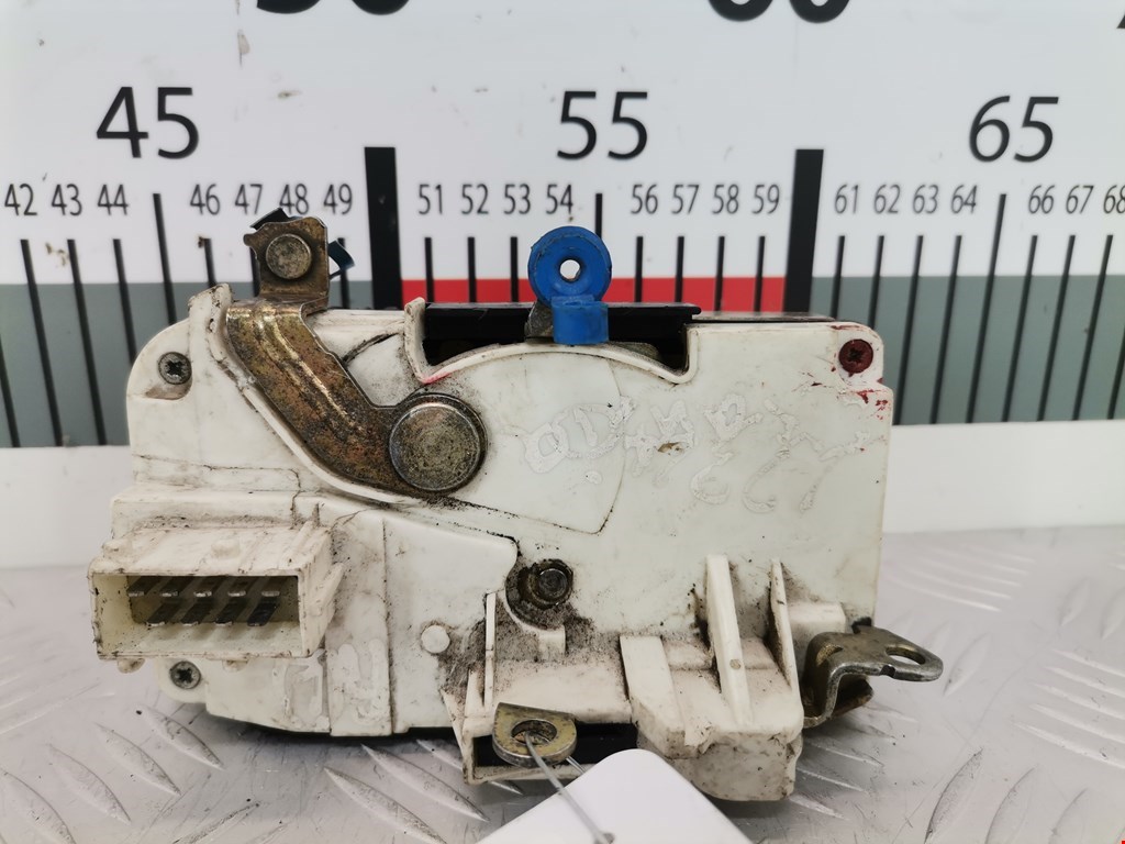 Замок двери передней левой CITROEN Xantia 1993-2002