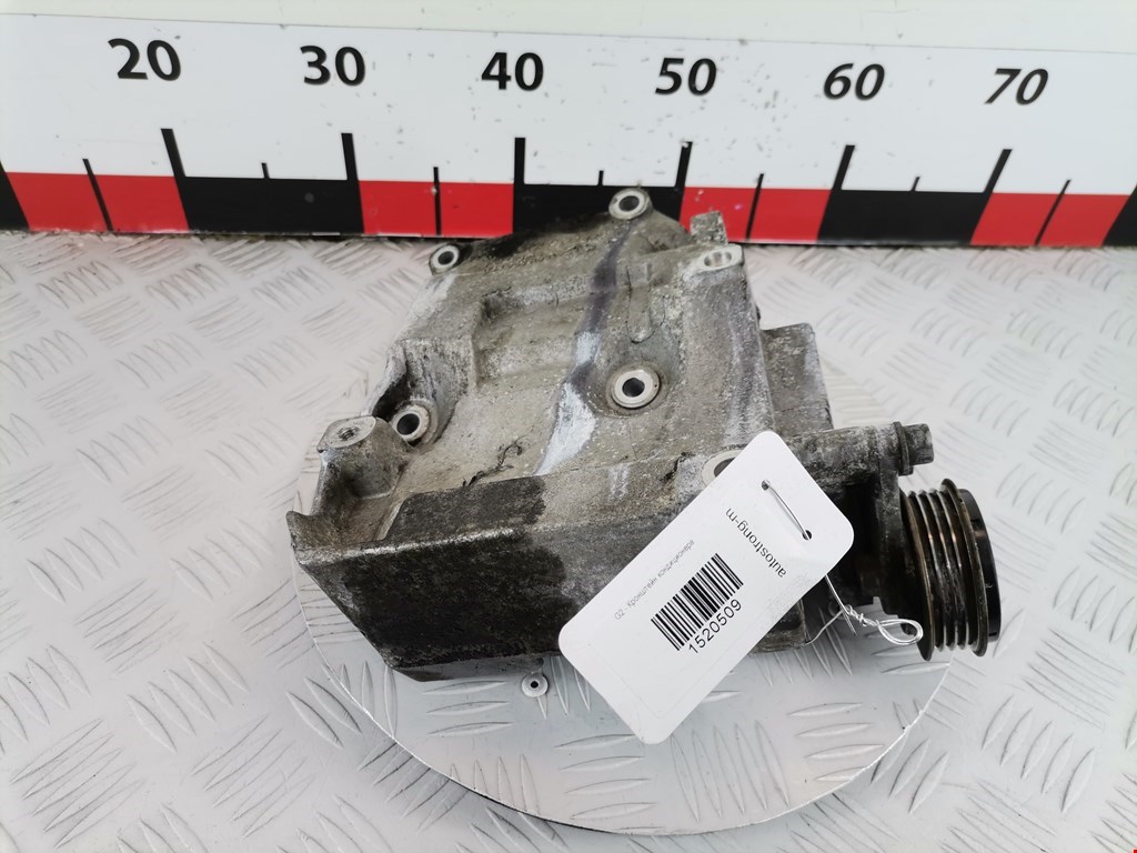 Кронштейн кондиционера AUDI A4 B5 1995-2001