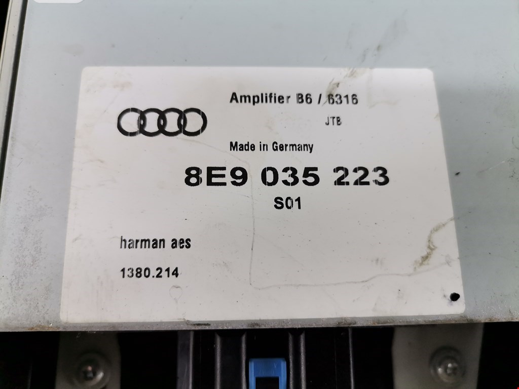 Сабвуфер AUDI A4 B6 2001-2005