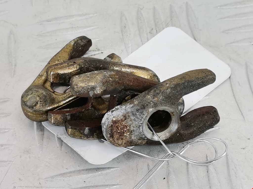 Кронштейн форсунки MITSUBISHI Carisma 1995-1999