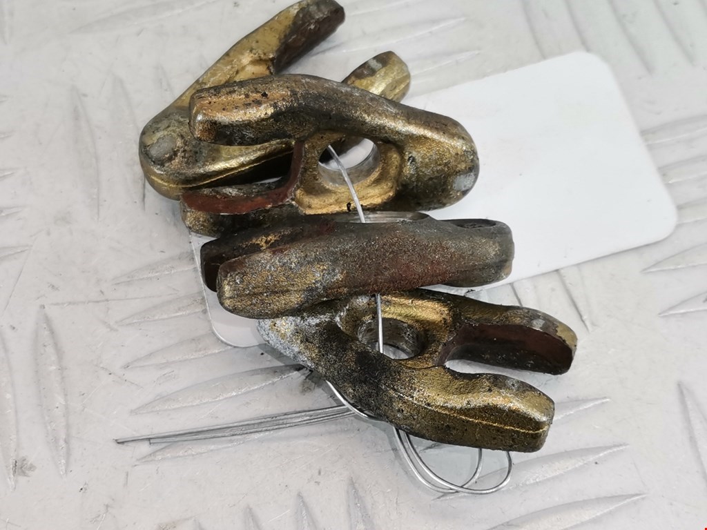 Кронштейн форсунки MITSUBISHI Carisma 1995-1999