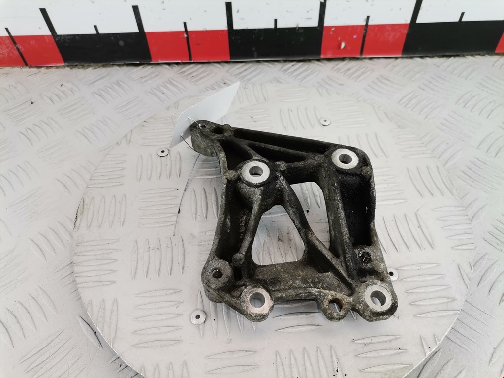 Кронштейн кондиционера MINI Hatch R56 3-door 2007-2013