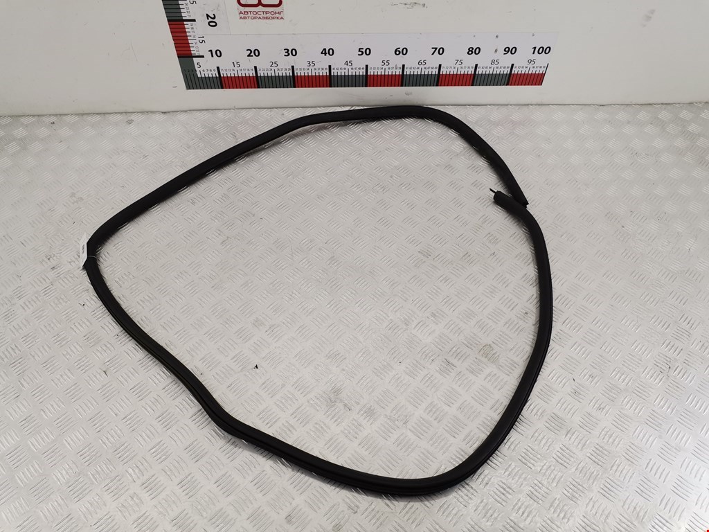 Уплотнитель двери FORD Focus I 1998-2005