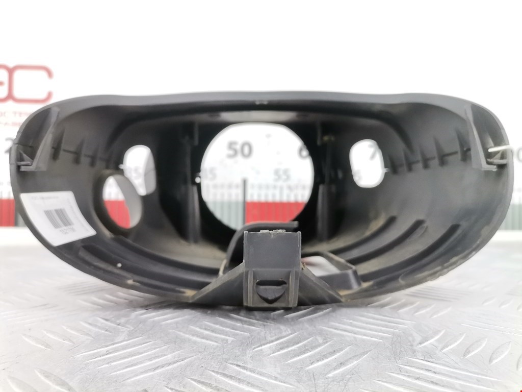 Кожух рулевой колонки RENAULT Trafic II 2001-2014