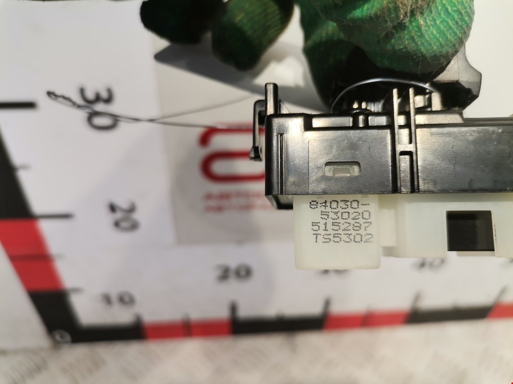 Кнопка стеклоподъемника LEXUS IS 2005-2013