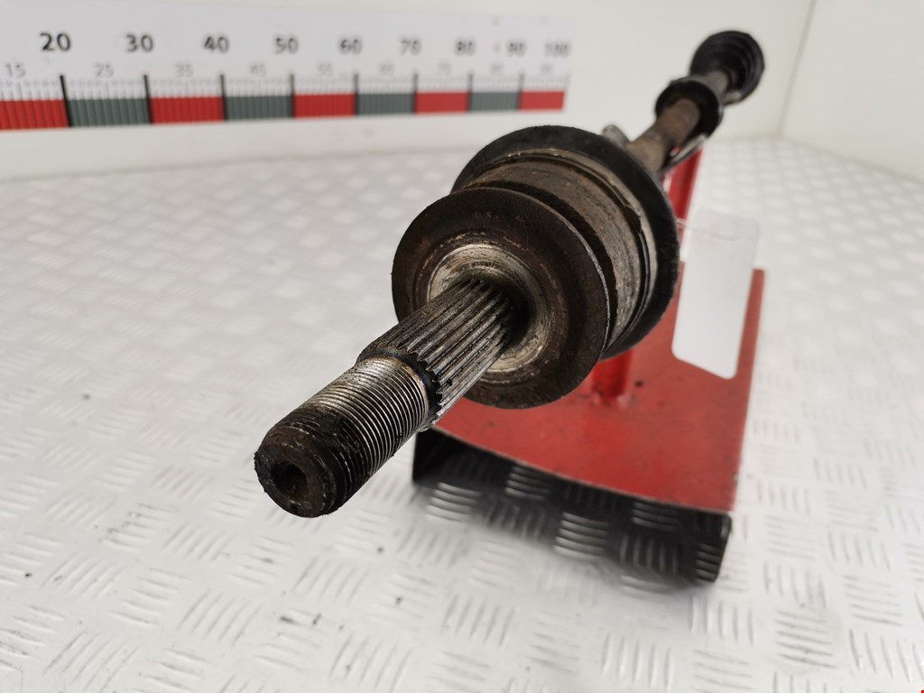 Полуось (привод, приводной вал) передняя правая MITSUBISHI Colt Z3 2003-2012