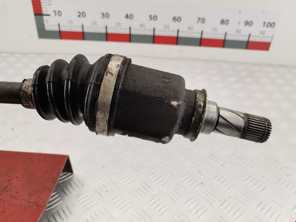 Полуось (привод, приводной вал) передняя правая MITSUBISHI Colt Z3 2003-2012