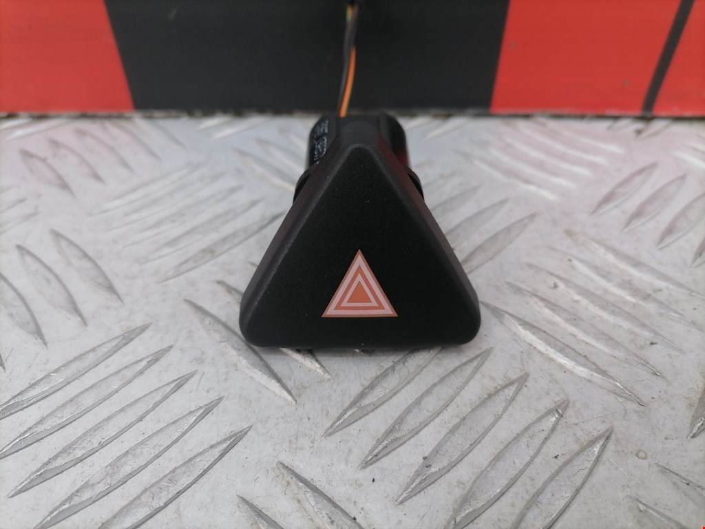 Кнопка аварийной сигнализации (аварийки) FORD Fiesta 2001-2008