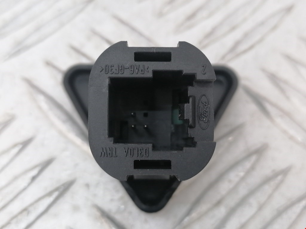 Кнопка аварийной сигнализации (аварийки) FORD Fiesta 2001-2008