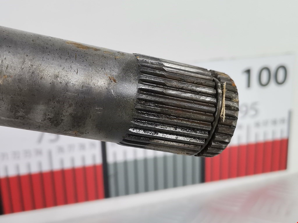 Полуось (привод, приводной вал) задняя правая LAND ROVER Discovery III 2005-2009