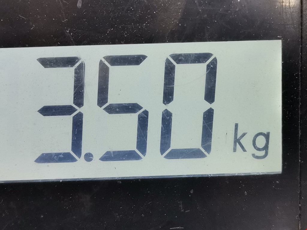 Стекло двери заднее правое MITSUBISHI Space Runner N1,N2 1991-1997