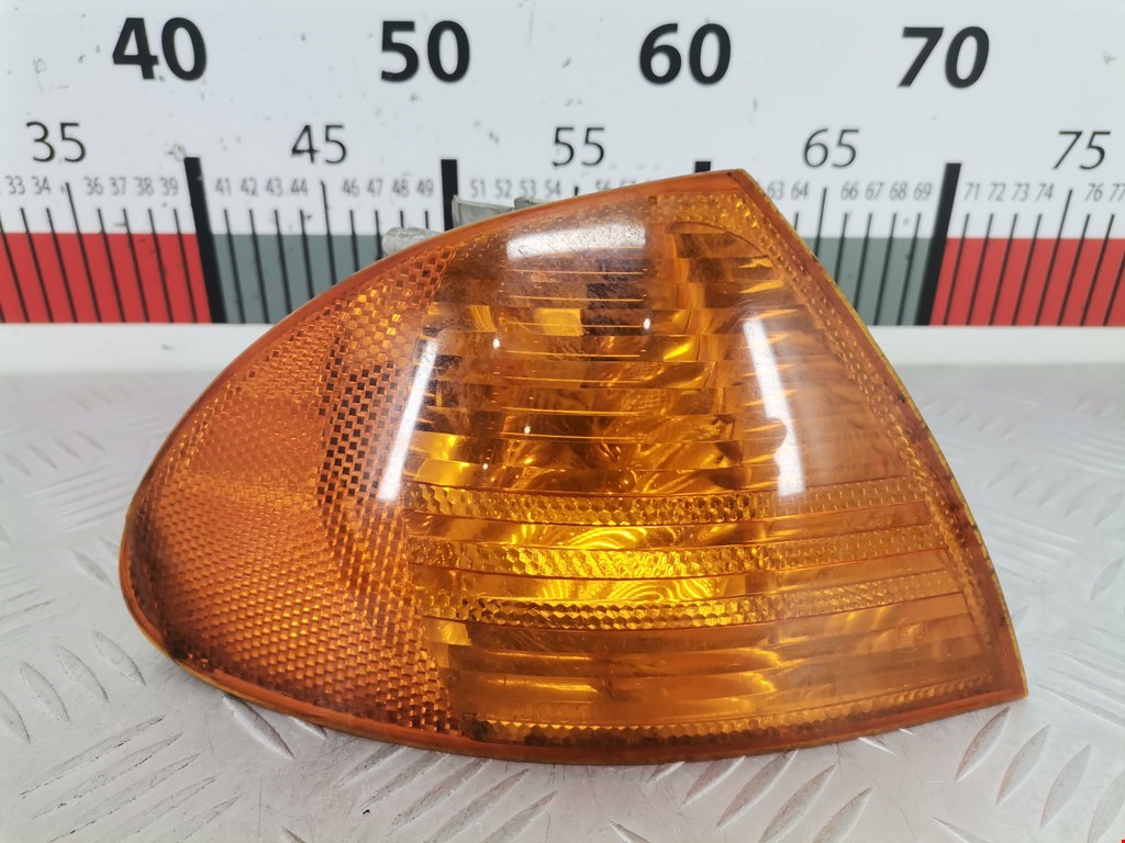 Указатель поворота (поворотник) правый BMW 3-Series (E46) (1998-2007)