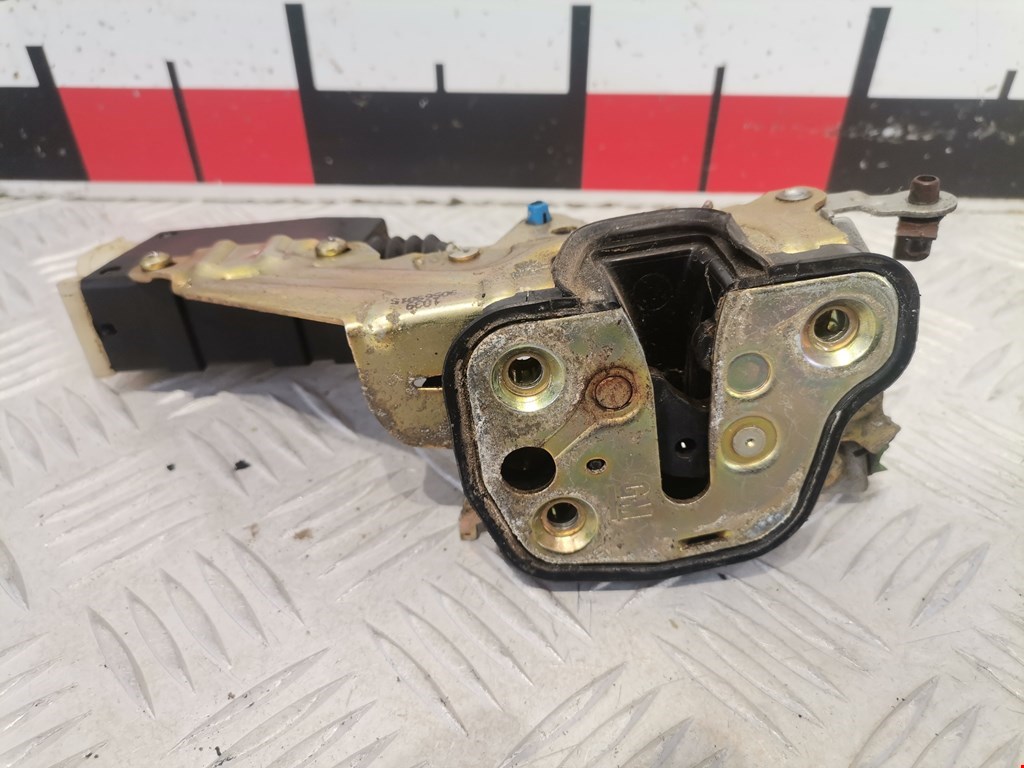 Замок двери передней правой OPEL Omega B 1994-2004