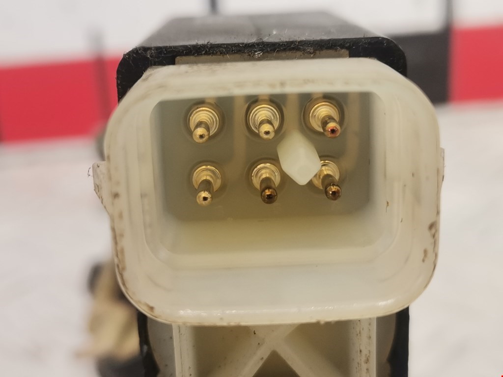 Замок двери передней правой OPEL Omega B 1994-2004