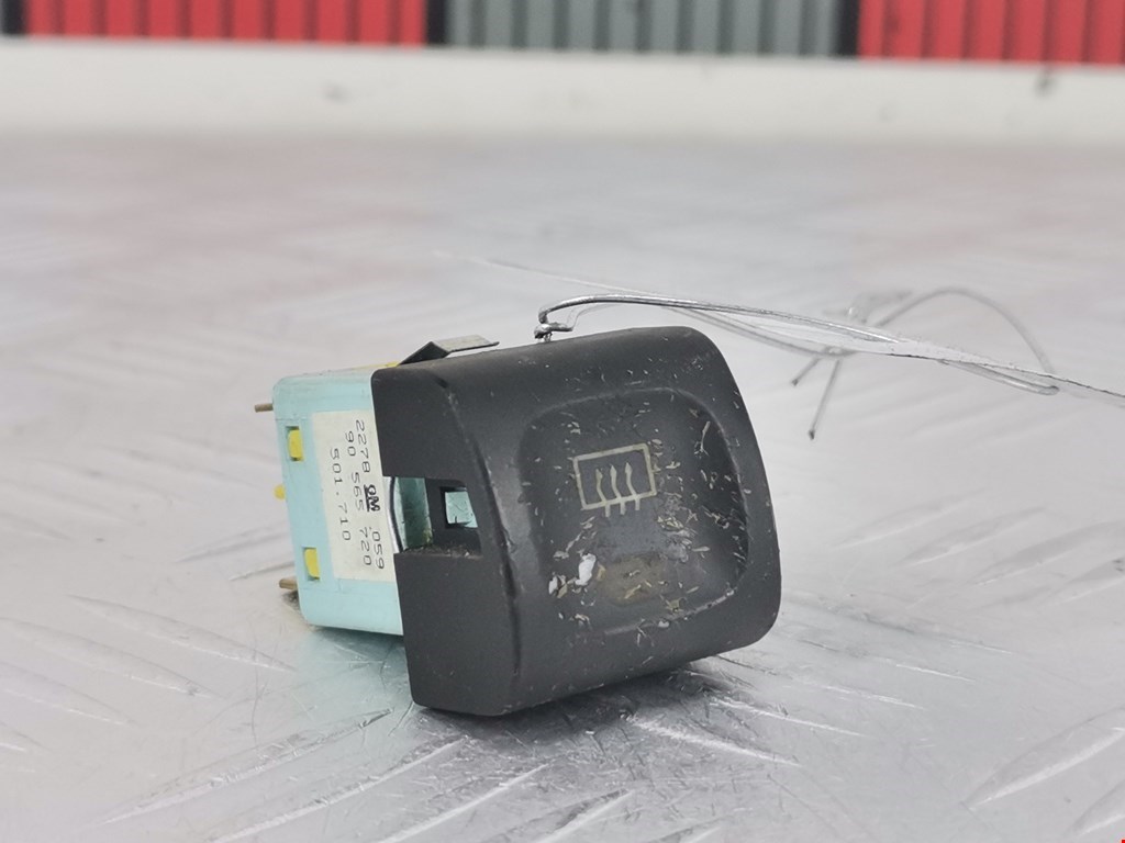 Кнопка подогрева (обогрева) заднего стекла Opel Omega B (1994-2004)