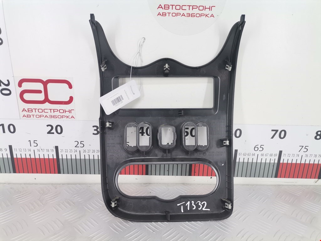 Рамка магнитолы DACIA Sandero 2008-2012