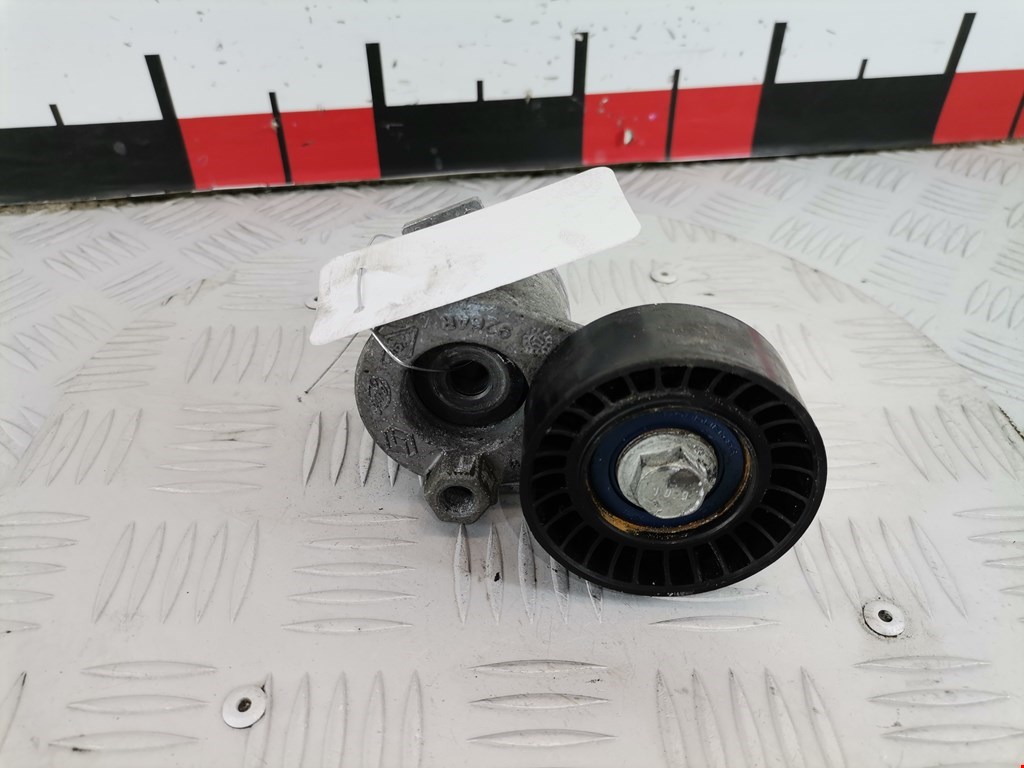 Натяжитель ремня генератора (приводного поликлинового ремня Renault Sandero 2 (2013-2022)